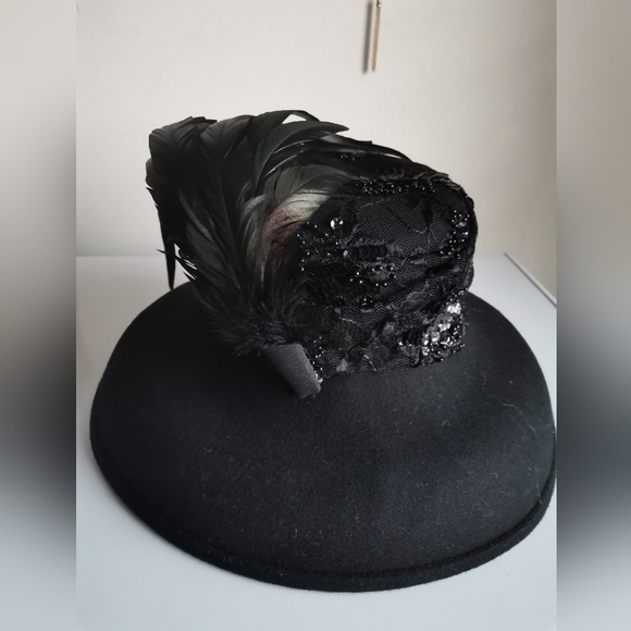 Mr. CHARLES HATS - Picture 3 of 9